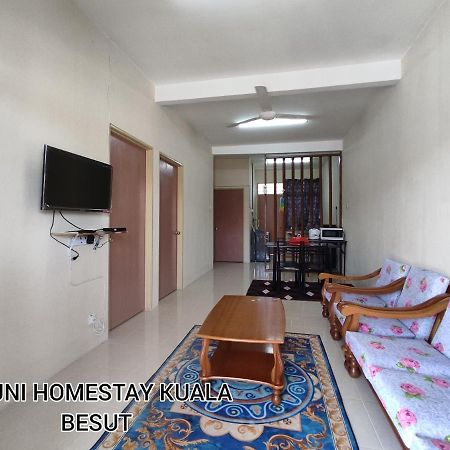 Ayuni Homestay Kuala Besut Terengganu Exterior foto